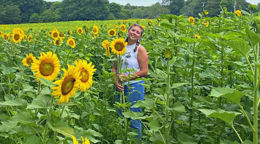 Blooms And Bluegrass To Be Held At Hart Square Village